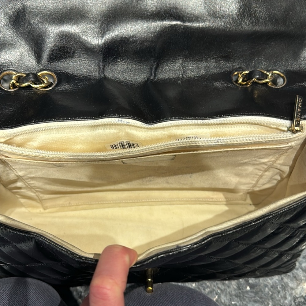 Chanel Jumbo Patent Classic Bag - Picture 8 of 10